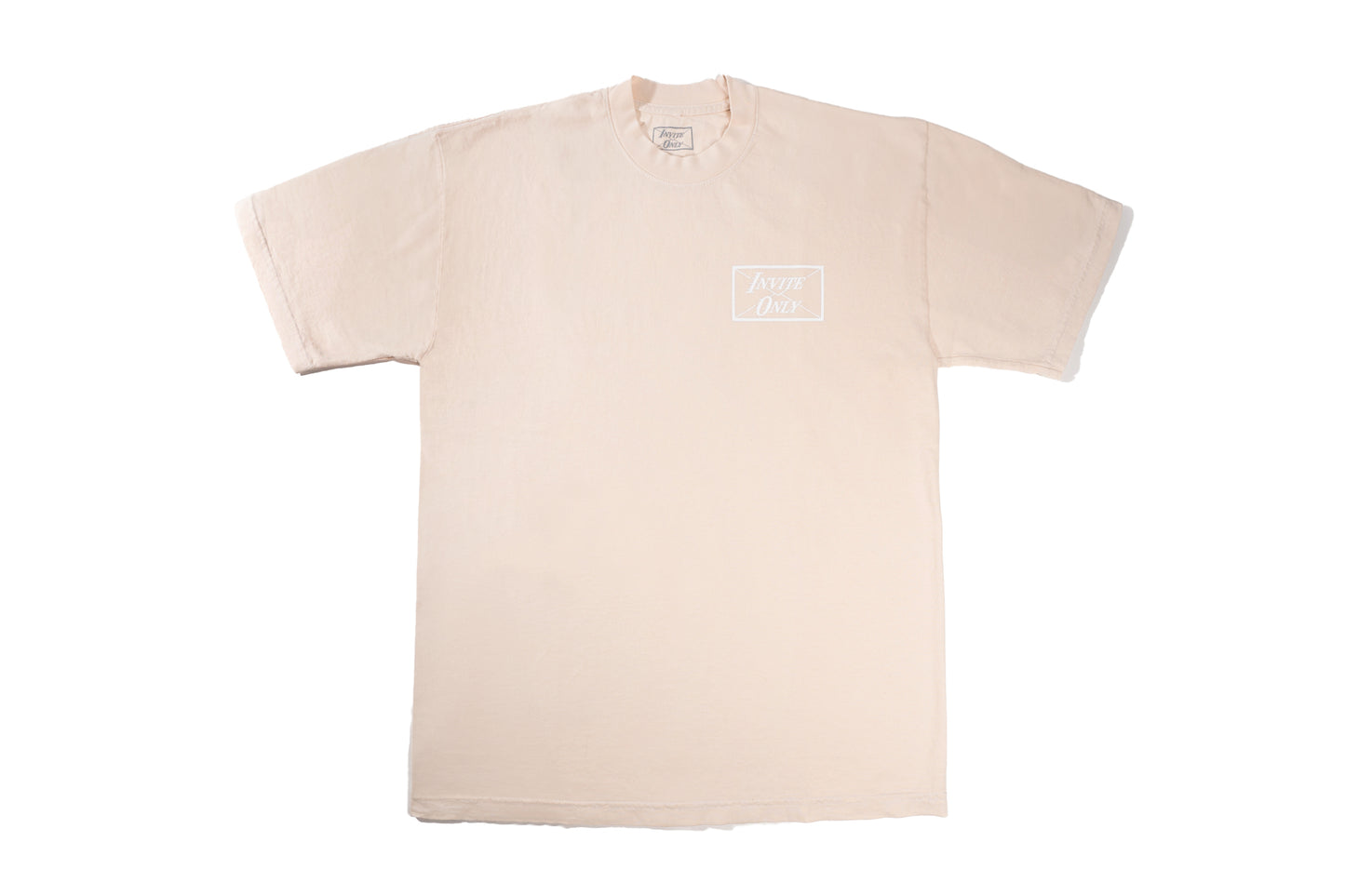 INVITE ONLY CREAM LOGO TEE